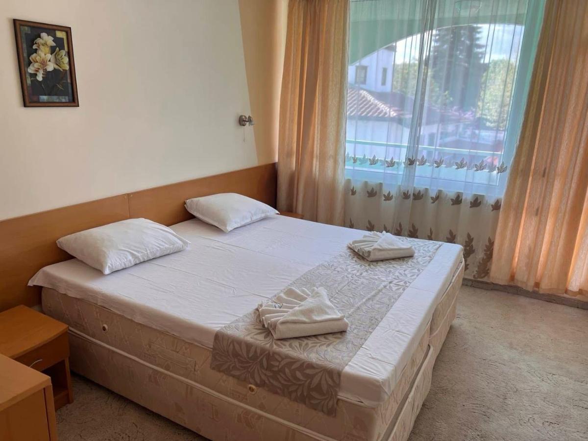 Хотел Диамант Hotel Diamond Balchik Eksteriør billede