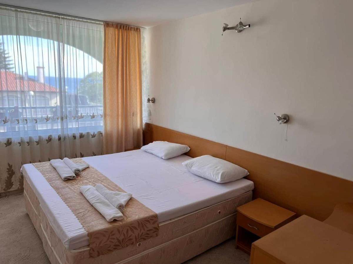Хотел Диамант Hotel Diamond Balchik Eksteriør billede