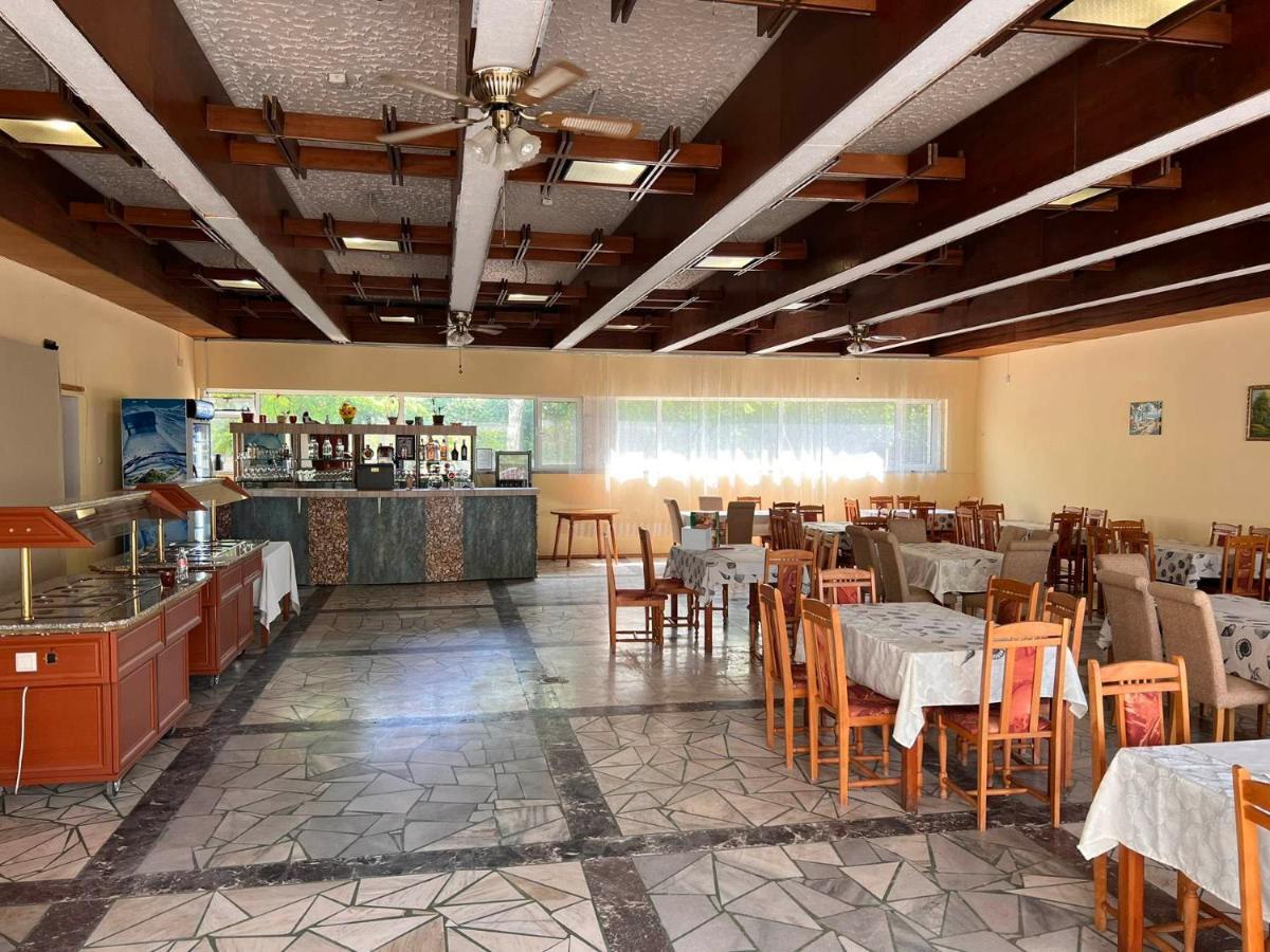 Хотел Диамант Hotel Diamond Balchik Eksteriør billede